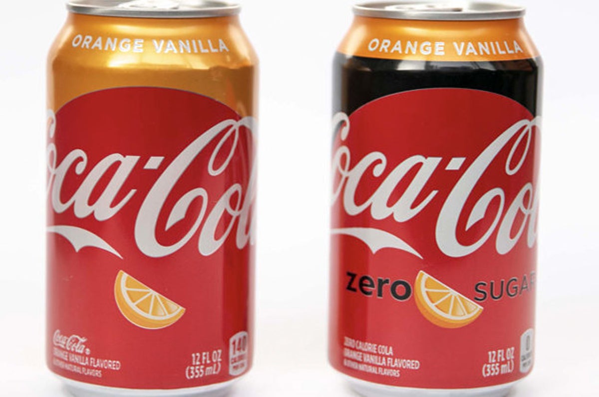 Orange Vanilla Coca Cola Is A Thing Now Here S What It S Like Well it's 10 pm i'm feeling listless, no it ain't no joke sitting right on top my wish list, a vanilla coke so i walk out my door, head to george's liquor store where they always. orange vanilla coca cola is a thing now
