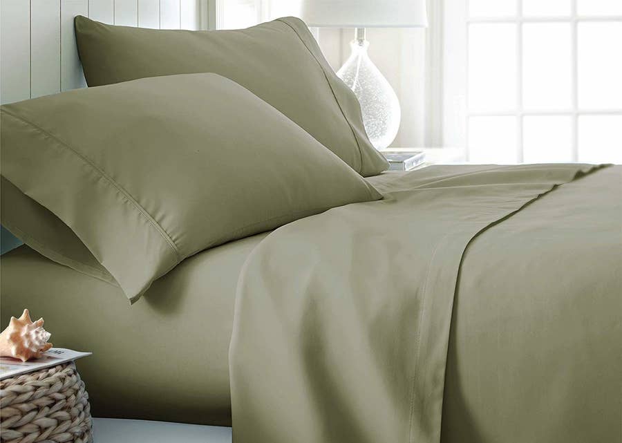 Sets Of Bed Sheets That People Actually, Light Olive Green Bed Sheets Target