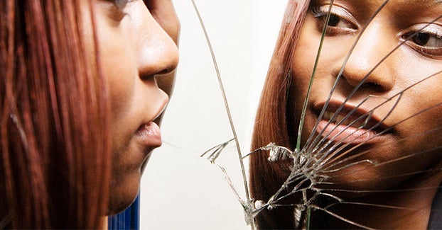 Tell Us What It's Like To Live With Body Dysmorphia Tell Us What It's Like To Live With Body Dysmorphia