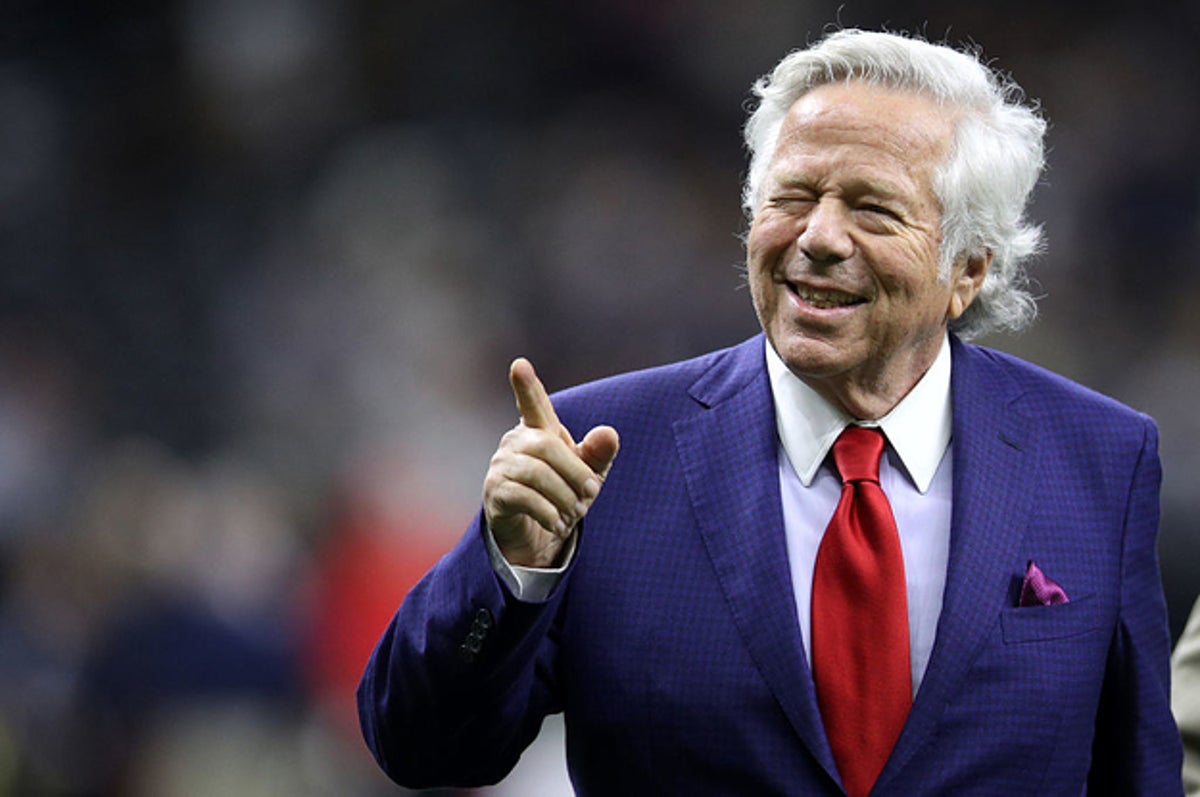 Patriots owner showed Florida cop Super Bowl ring when stopped