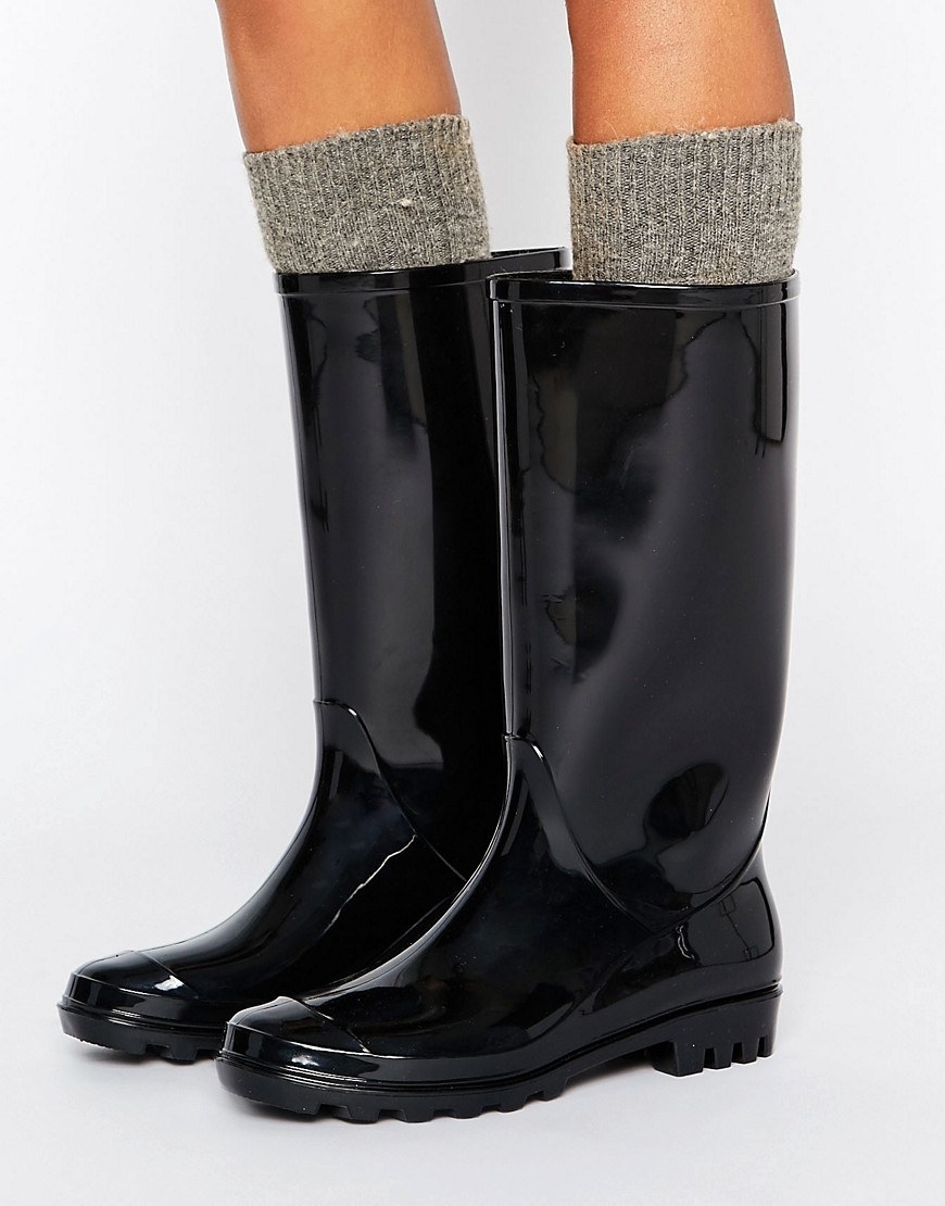 affordable rain boots