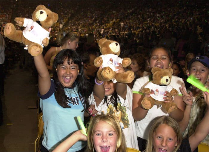 children at a britney spears concert losing their minds