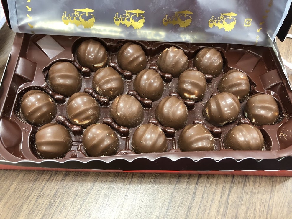 マカダミアナッツチョコの大箱 想像以上にやばかった