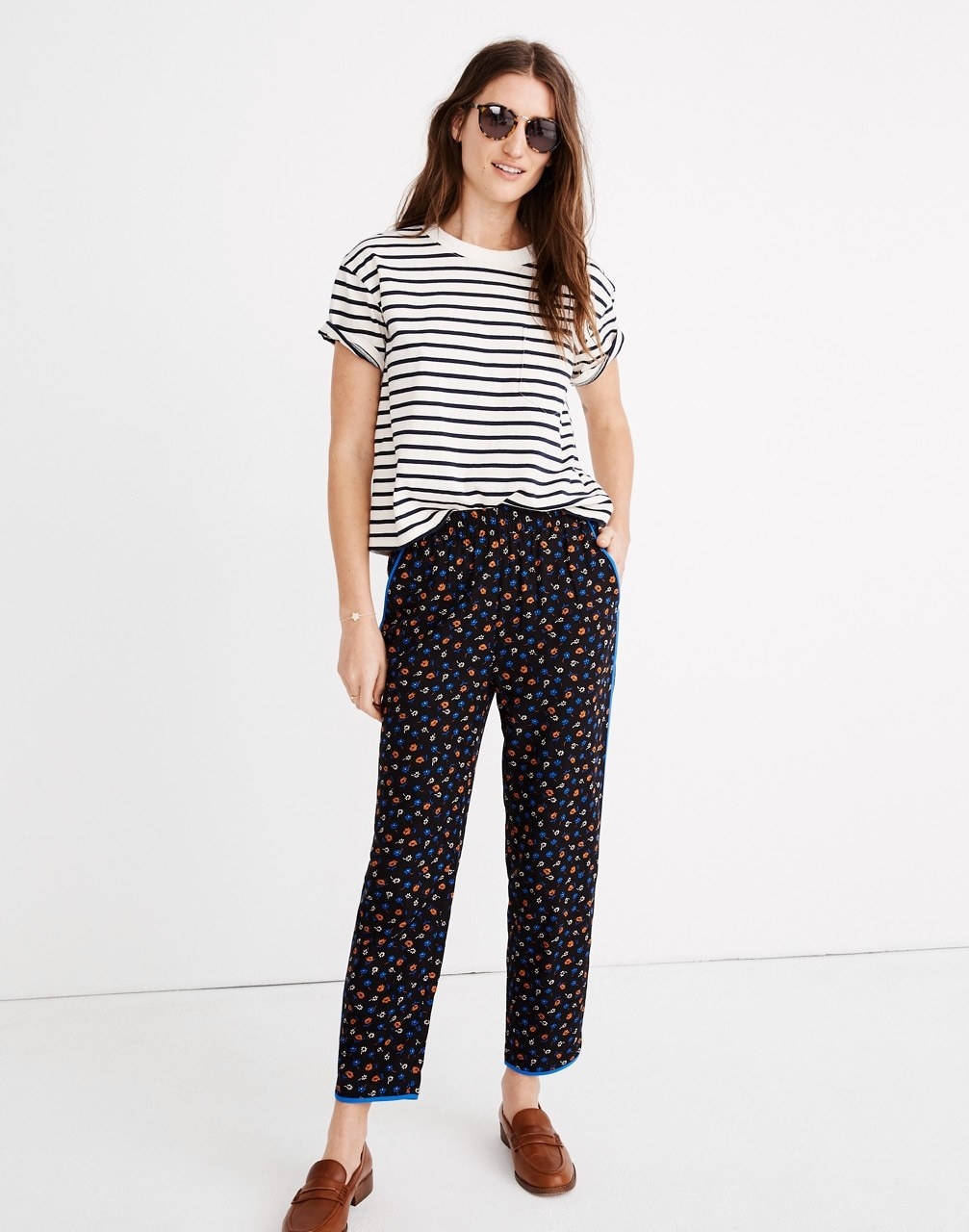 Tired of regular trousers? 😕 There's no time like NOW to try on
