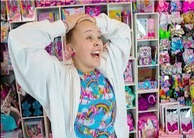 Let's Find Out Which JoJo Siwa Bow Matches Your Personality Best