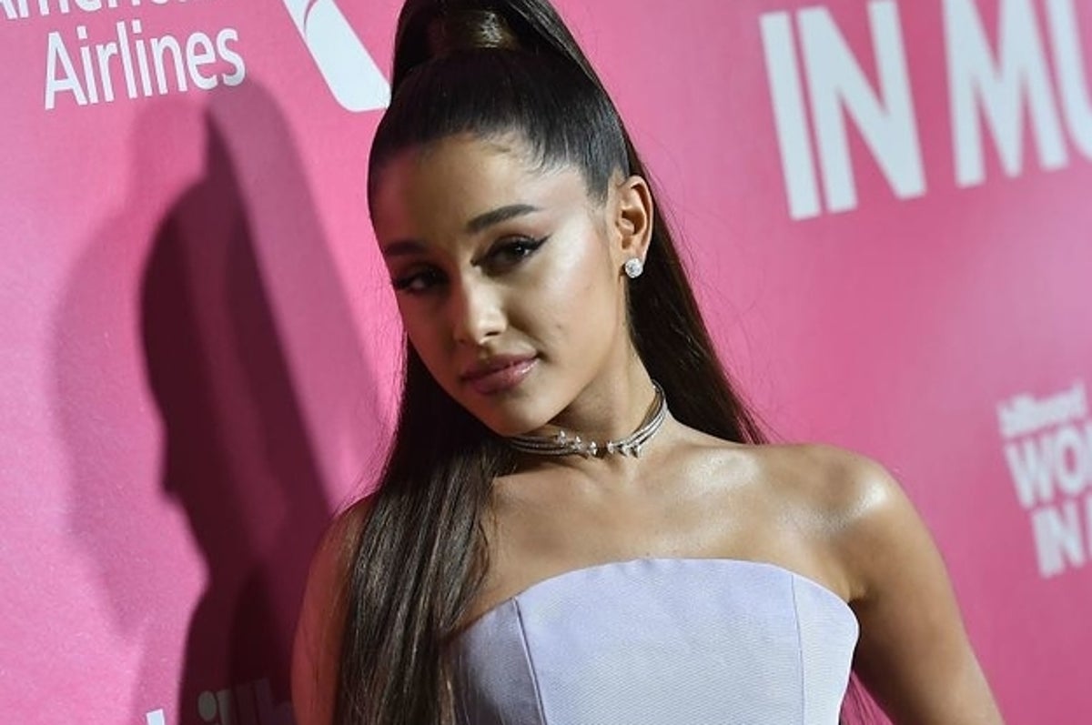 The Drama Between Ariana Grande And The Grammys Just Escalated