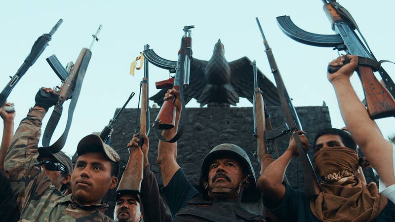 Este documental se adentra en el violento estilo de vida de los cárteles en México y analiza la sociedad desde la frontera con Estados Unidos.