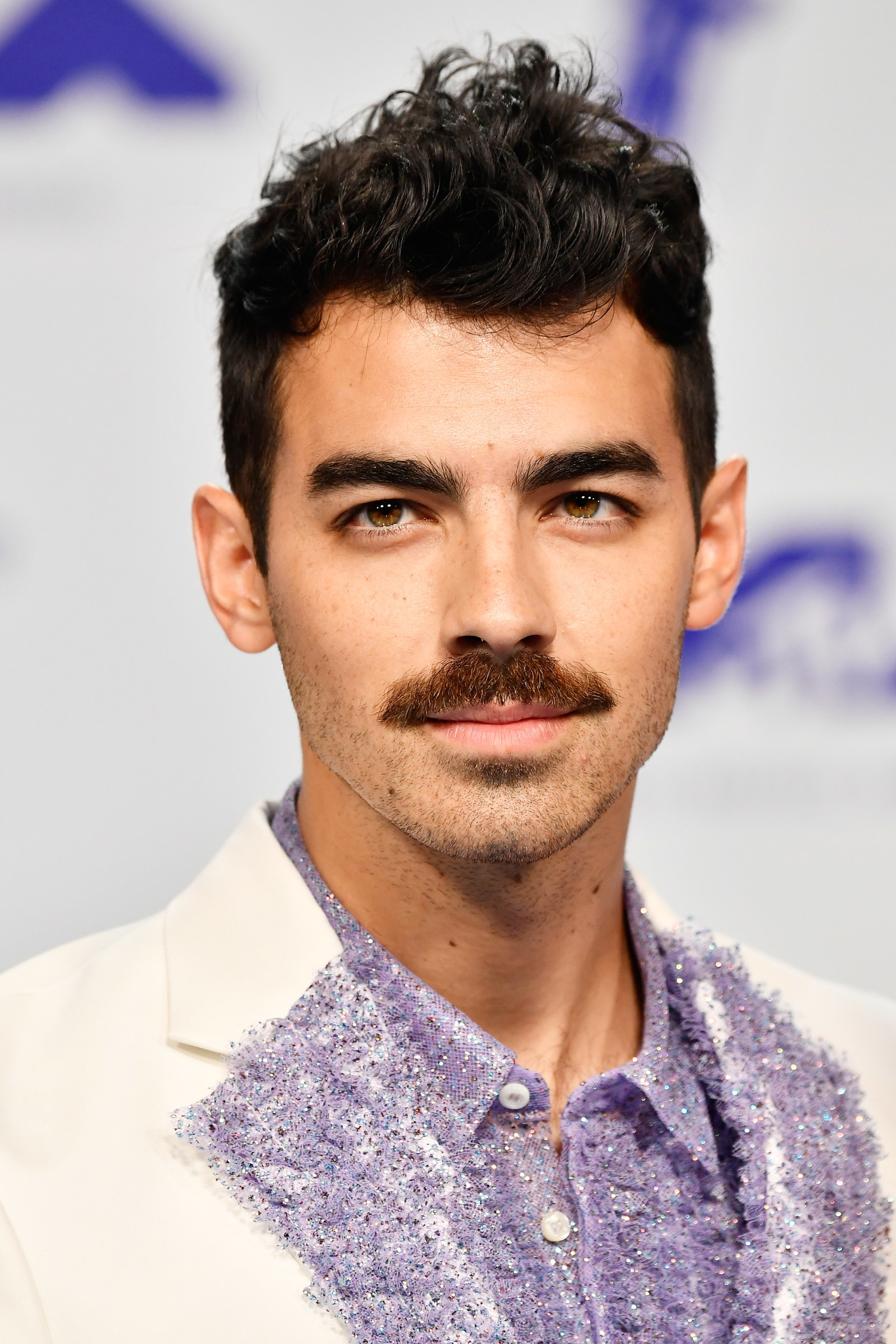 Joe with curly hair  Joe jonas Jonas brothers Jonas