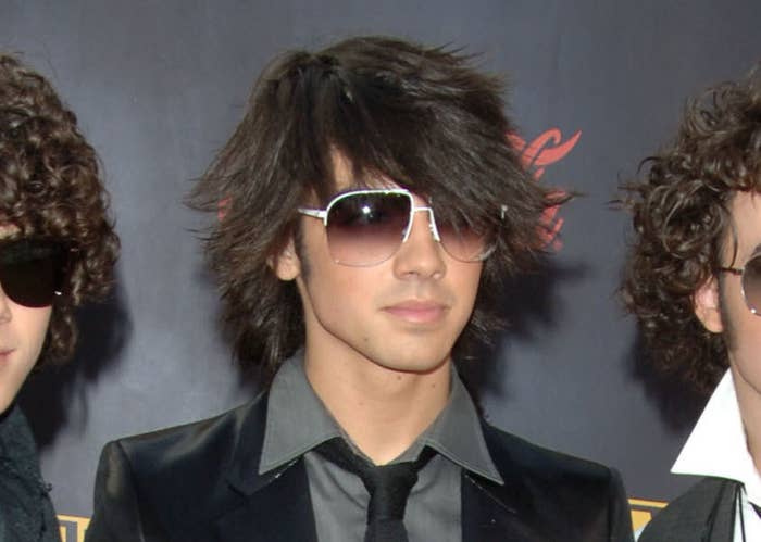 22 Pictures That Show Joe Jonas Dramatic Hair Journey