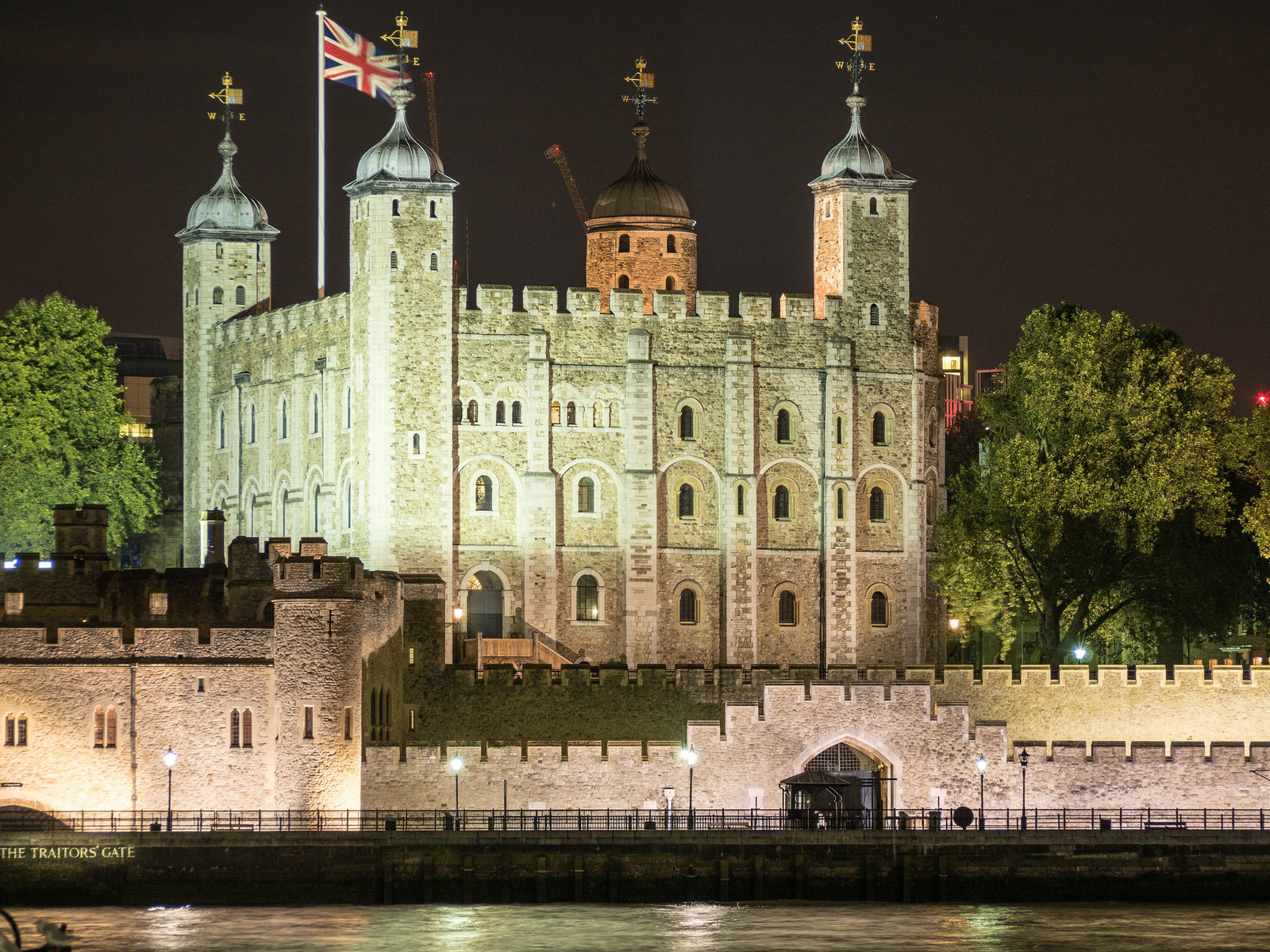 Taking the tower. Лондонский Тауэр. Лондонский Тауэр (Tower of London) ночью. ТАВЕР оф Лондон туристическое. 6. The Tower of London.