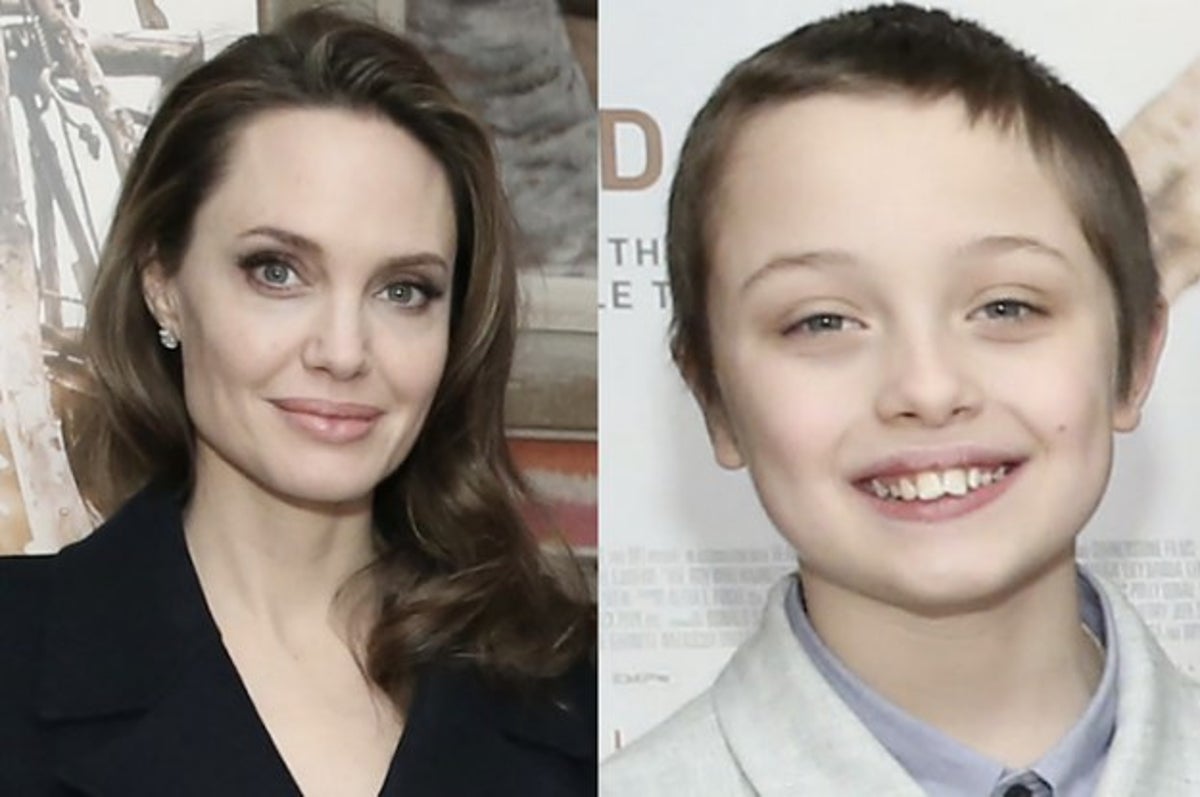 I Can T Stop Looking At This Pic Of Angelina Jolie And All Six Of Her Kids Looking Like Sophisticated Hollywood Adults