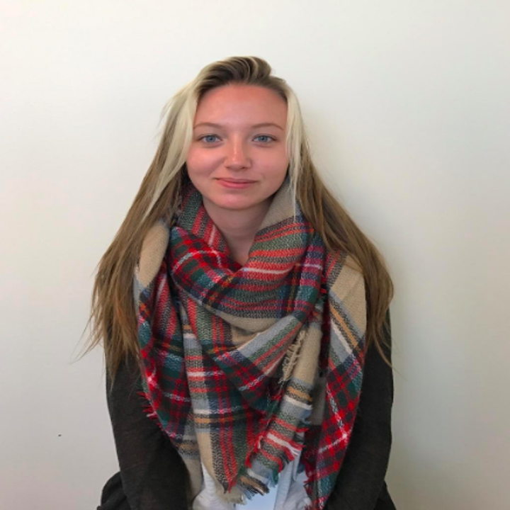 reviewer wears the scarf