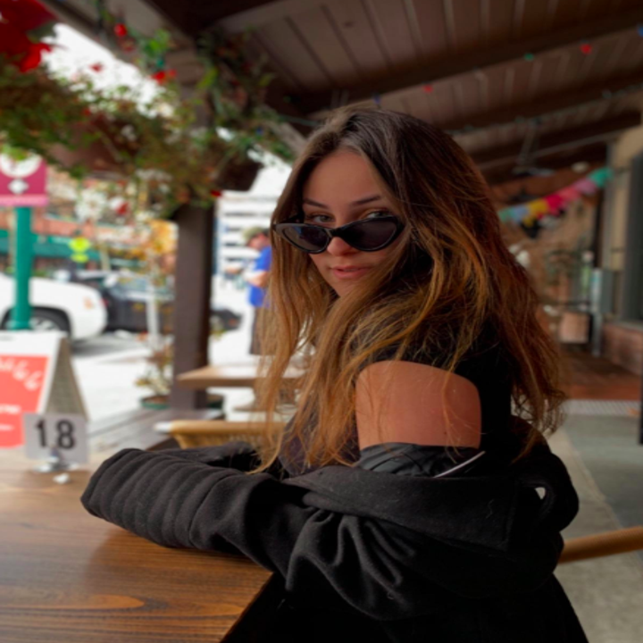 another reviewer wears the shades