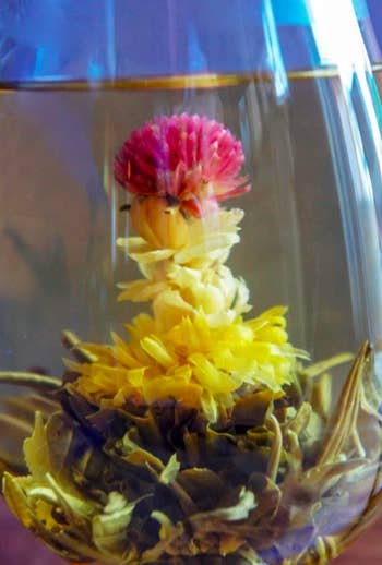 flower inside tea 