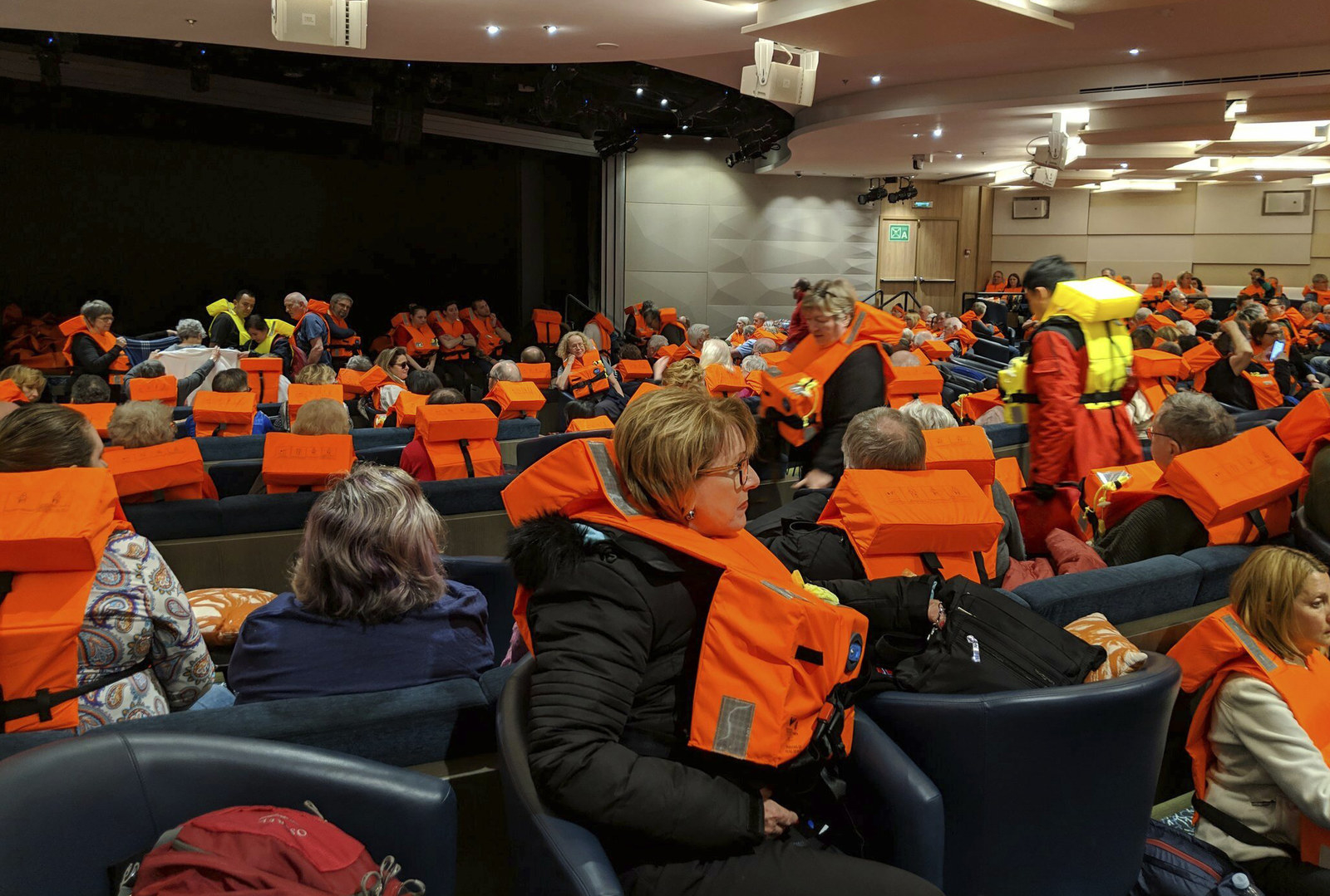 viking sky cruise ship rescue