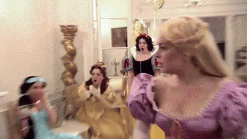 Pois bem, sendo a fã da Disney que sou, resolvi criar um ranking do pior até o melhor desses filmes com base em argumentos muito científicos (tais como bilheteria, mensagem, se eu gostei ou não...) e vocês podem comentar o que acharam depois!
