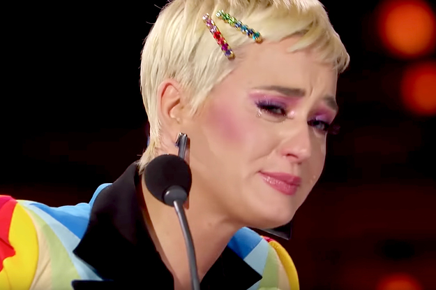 Katy Perry stole a 19-year-old's first kiss on American Idol and it was  really awkward