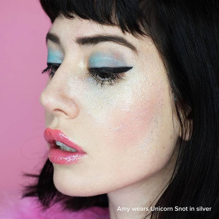 Shake the Room  Holographic Black Glitter Eyeshadow – Bolive Beaute