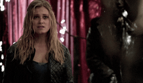 "I mean, the way they looked at each other in their very first scene, I was done for. They were soulmates and you can't convince me otherwise."—AliciaCtheworld, Twitter