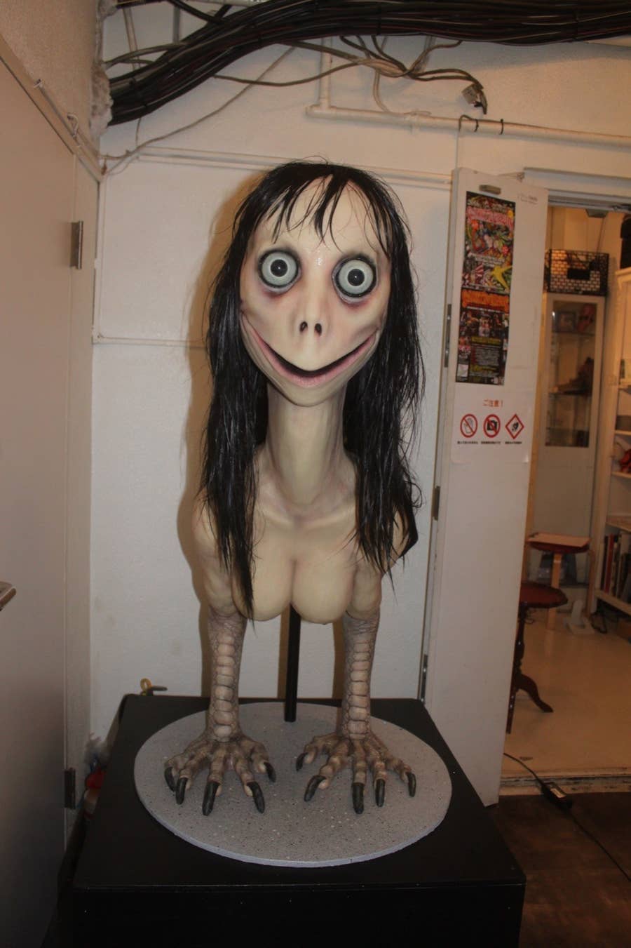 Momo自殺チャレンジ」騒動で抗議殺到 勝手に画像を使われた日本人造型  