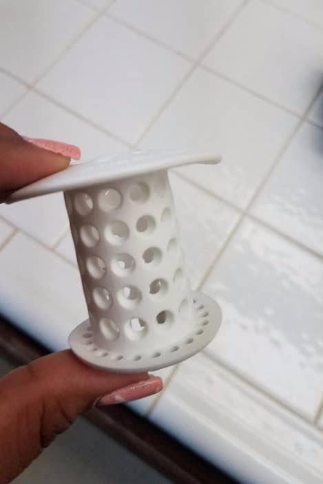 24 Useful Cleaning Gadgets That Basically Do The Work For You