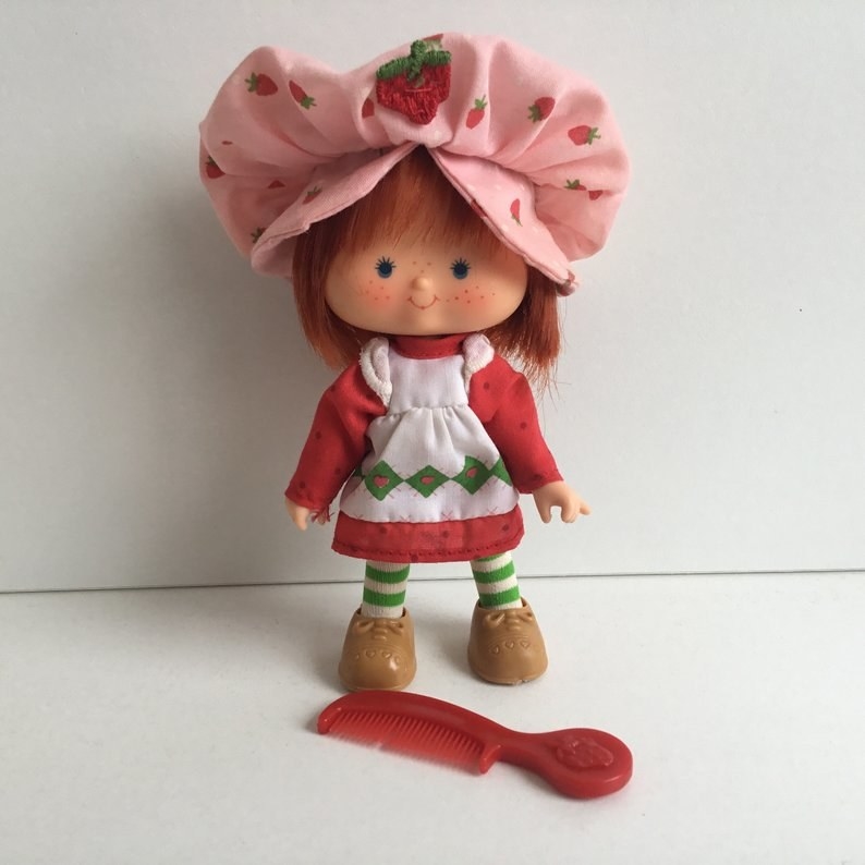 Strawberry shortcake doll online perfume