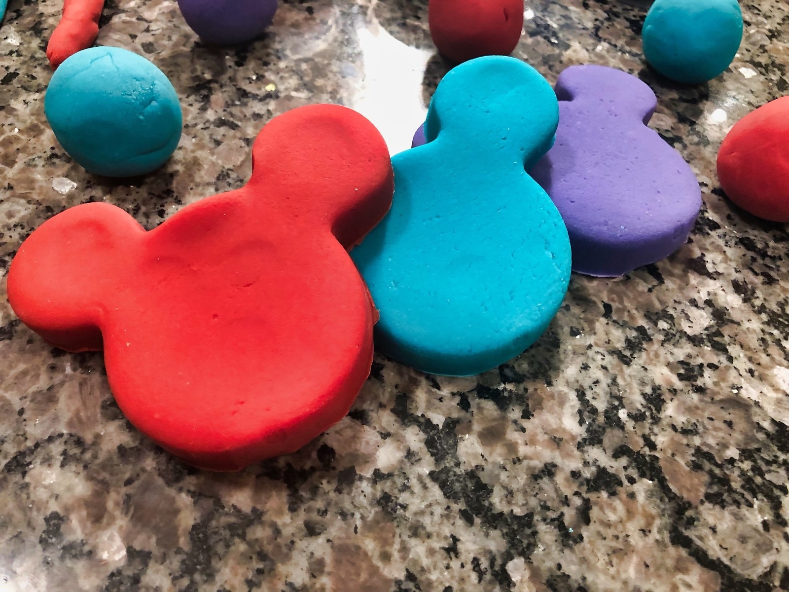 This dough comes in scents inspired by classic Disney locations like The Haunted Mansion, Pirates of the Caribbean, and the Contemporary Resort. Pretty freakin' magical.Get it from SwiftCuts on Etsy for $15+ (available in three sizes and 10 scents).