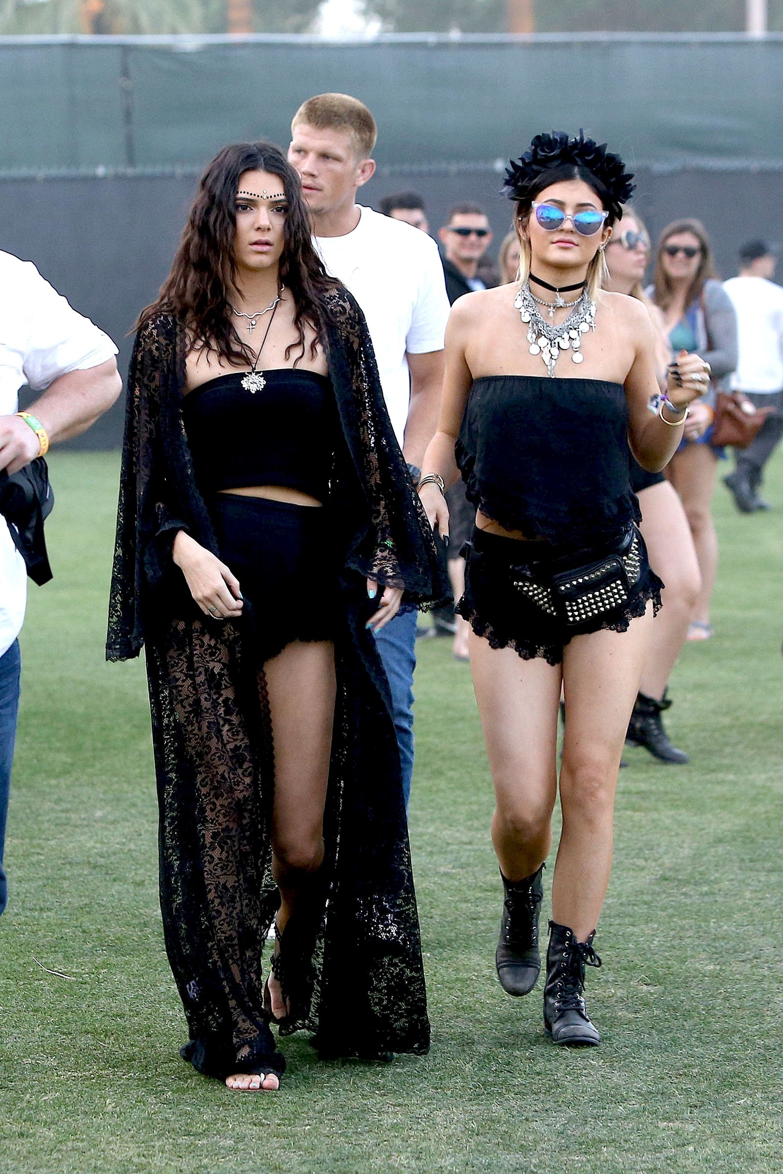 22 Pictures From Coachella That We Must Never About