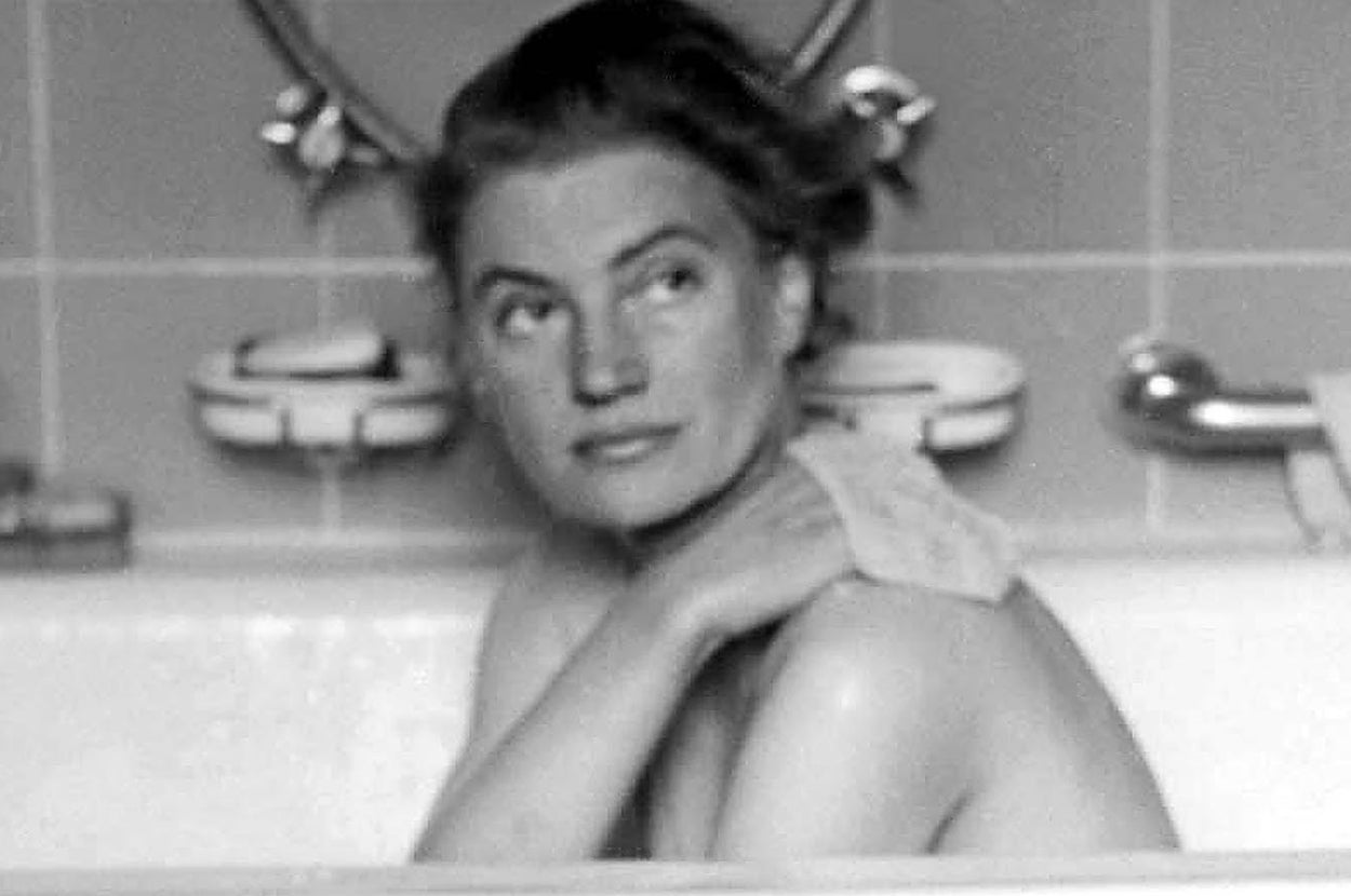 This Incredible Woman Went From Vogue Model To Combat Journalist