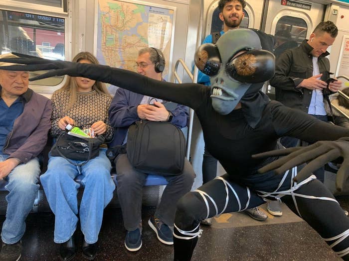 21 Unbelievable Things That Actually Happened On The Subway