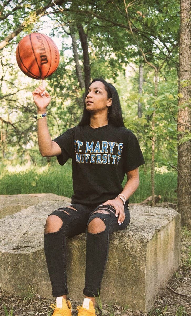 This Beyoncé Fan Was In The Netflix \, image size:726x1200