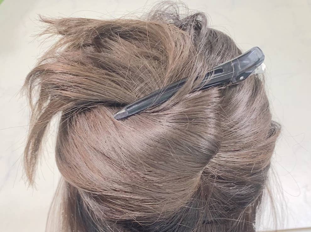 ダイソーで見つけたヘアクリップがすごい これ メイクの時にめっちゃ便利じゃん ダイソーで見つけたヘアクリップがすごい これ メイクの時にめっちゃ便利じゃん