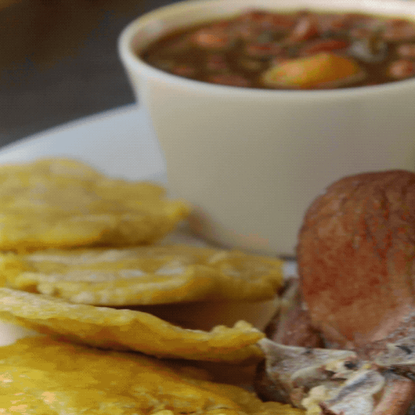 Like a breakdown of the top Puerto Rican foods and where to find them...as told by a local! Are you drooling yet?