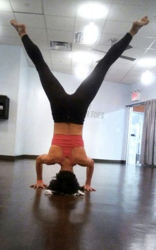 Stop Buying Expensive Yoga Pants, Because Thousands Swear By This $25 Pair