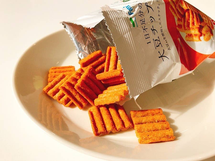 ファミマの108円で買える 最強スナック を食べてみて これなら罪悪感なし ポテチ並みの満足感