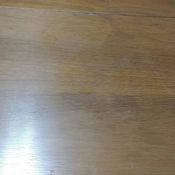 table with no more stains 