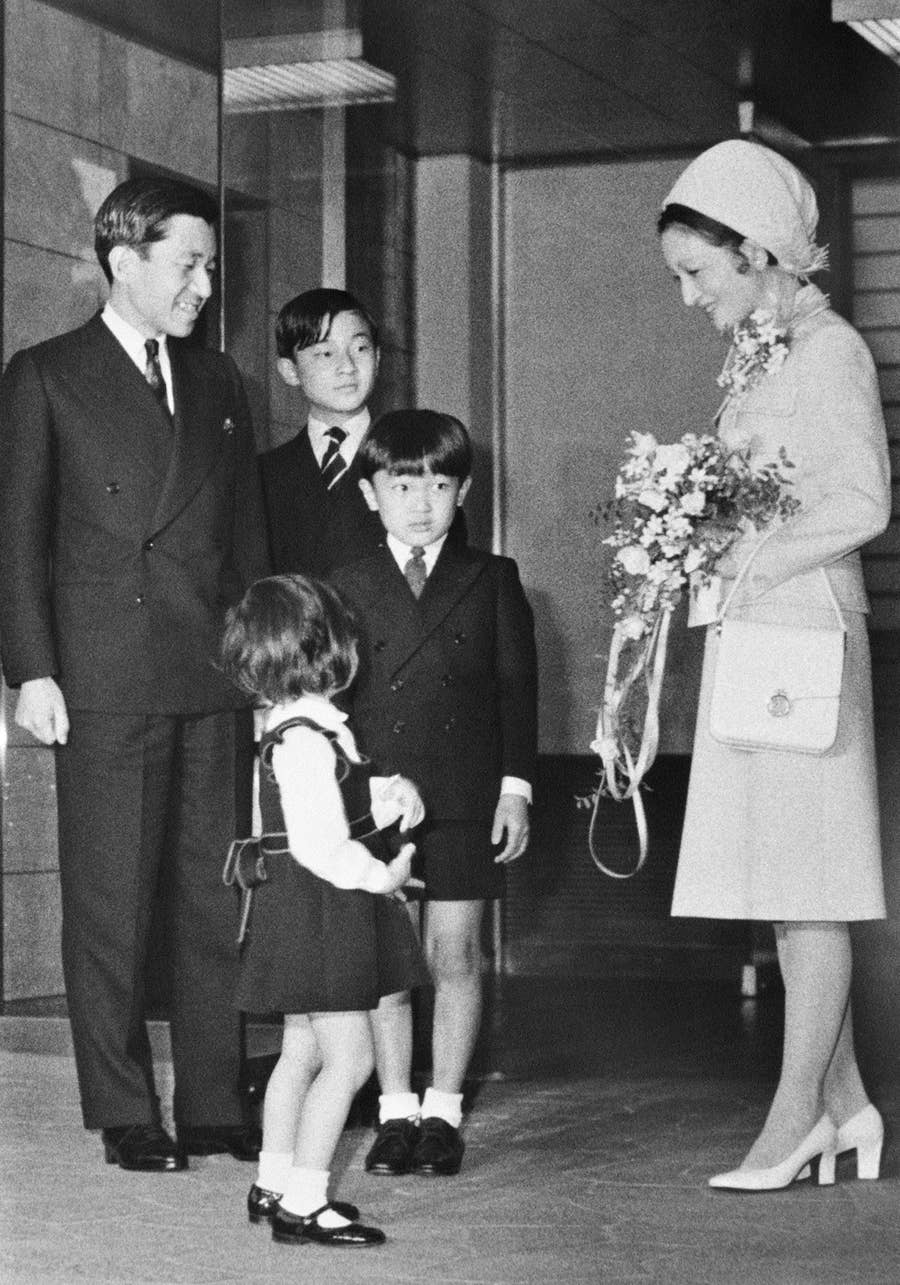 天皇 になる我が子を慈しみ 母は愛をこめて和歌を詠んだ