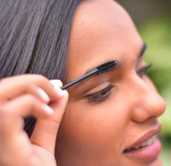 People On Reddit Shared 18 Incredible Makeup Tricks That Are