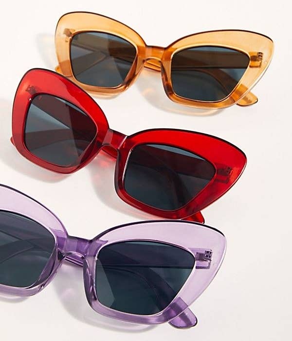 Price: .95 (originally , available in seven colors)