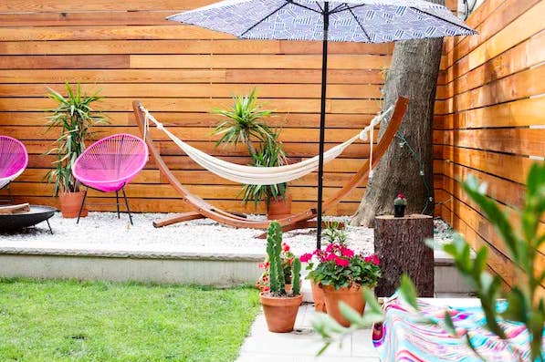 27 Easy Ways To Spruce Up Your Backyard