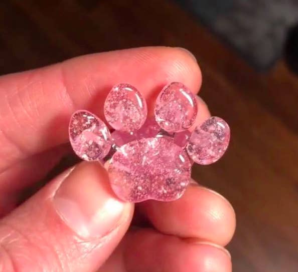 These Beautiful Glass Pieces Are Created With Your Pet S Ashes As Memorials