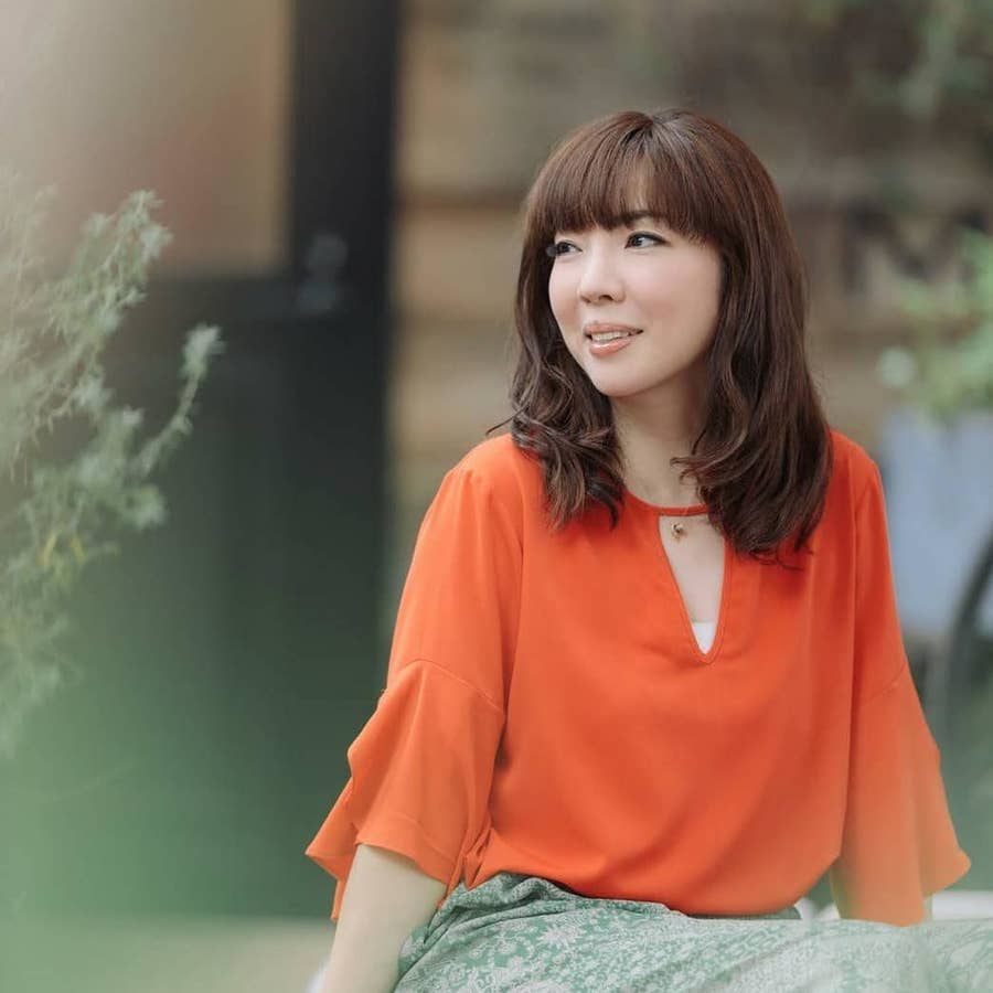 お母さん は祖母だった あの女性歌手が毎月 花を贈る理由