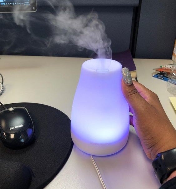 Reviewer image of the diffuser on a desk