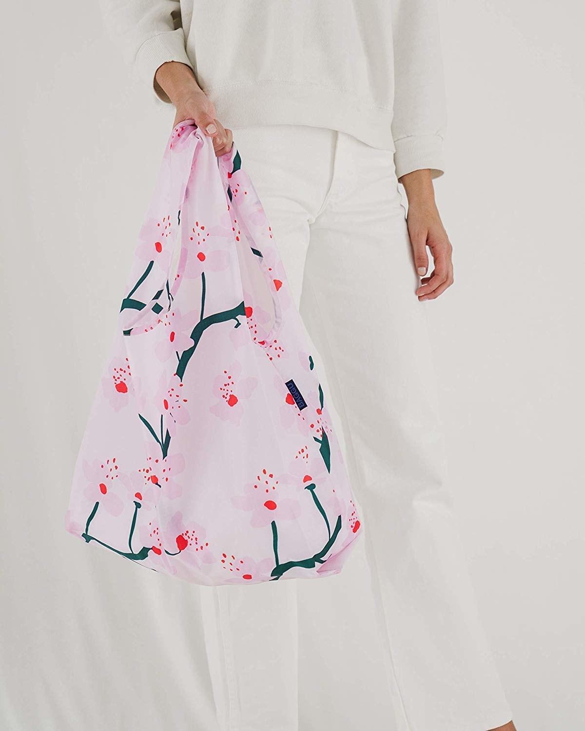 This Awesome Nylon Bag Is Probably The Only Tote You'll Ever Need To ...