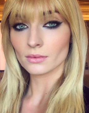 Sophie Turner Got Bangs