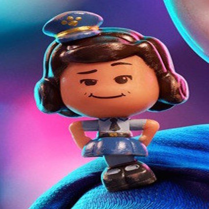 “Toy Story 4”: Here’s What The Actors Look Like Next To Their Characters