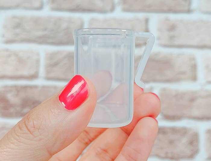 ダイソーのオススメのグッズ「ペンたて用ポケット」