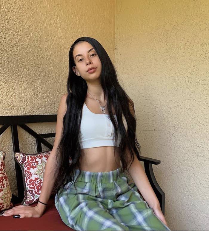 Arii, An Instagram Influencer With Over 2 Million ... Arii, An Instagram Influencer With Over 2 Million ... - 700 x 776 jpeg 86kB