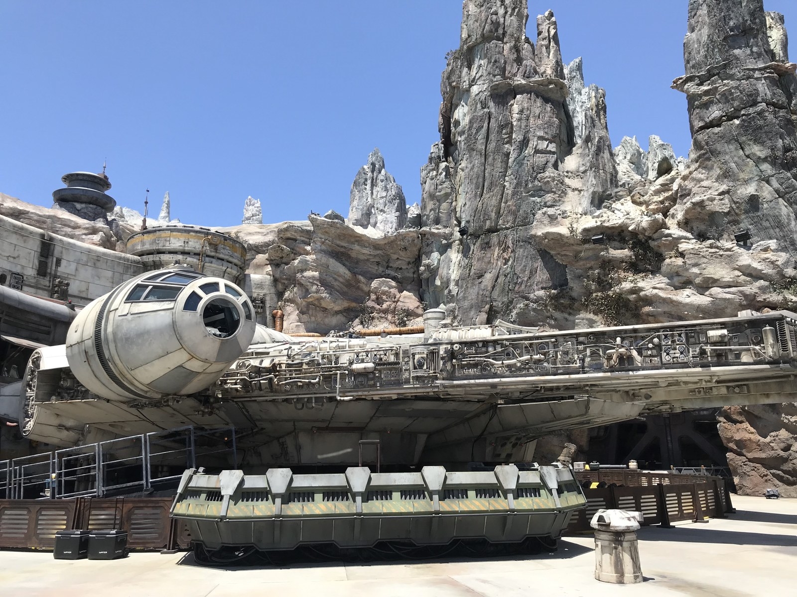 本家ディズニーランドの スターウォーズ新エリア を紹介します