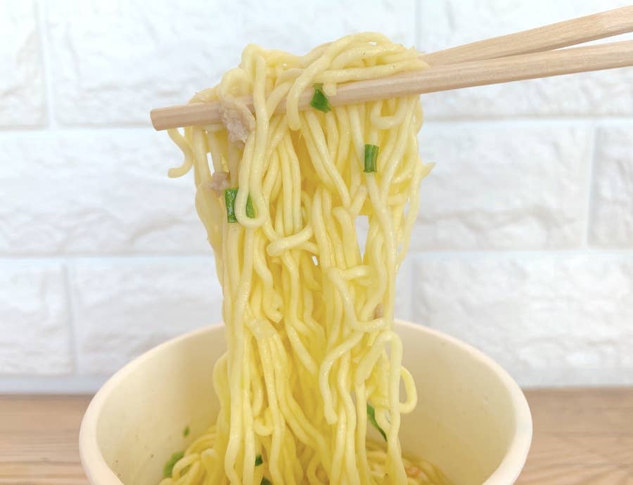 食べる拷問 ゴーグル必須 セイコーマートが悪魔のカップ麺を作ってた